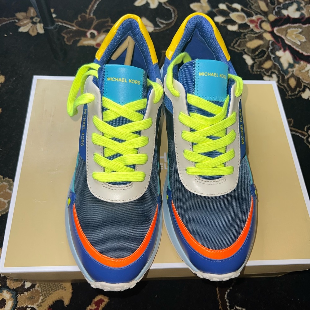 Michael Kors Monroe Trainer